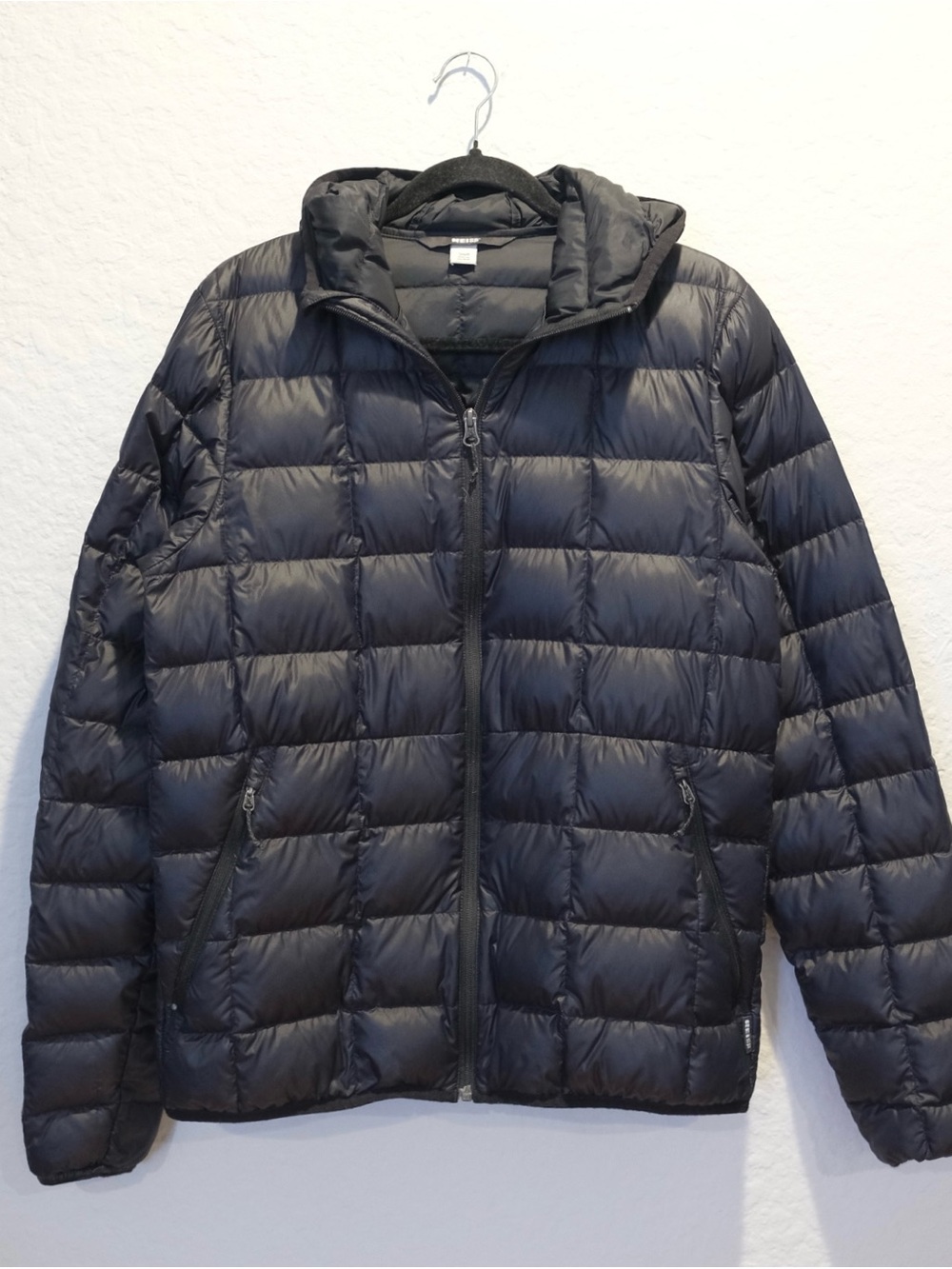 REI Co-op Down Quilted Hooded Puffer Jacket Men’s S Black Zip Pockets Outdoor